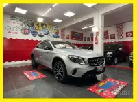 Usata Mercedes GLA200 Premium 136 CV (100 kW) 2019 Grigio SUV