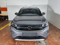 Usata VW T-Cross R-line 116 CV (85 kW) 2024 Deep black perlato SUV
