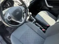 Usata Ford Fiesta 97 CV (71 kW) 2012 Bianco Berlina