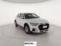 Usata Audi A1 Sportback Business 116 CV (85 kW) 2024 Bianco pastello Utilitaria