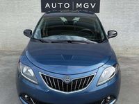 Usata Lancia Ypsilon Gold 69 CV (50 kW) 2023 Blu/azzurro Utilitaria