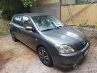 Usata Toyota Corolla 90 CV (66 kW) 2003 Grigio Berlina