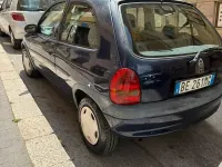 Usata Opel Corsa 60 CV (44 kW) 1999 Bluazzurro Berlina