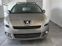 Usata Peugeot 5008 Premium 120 CV (88 kW) 2010 Grigio Monovolume