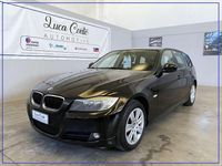 Usata BMW 318 143 CV (105 kW) 2010 Nero Station wagon