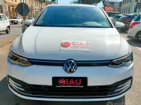 Usata VW Golf VIII Style 131 CV (96 kW) 2021 Bianco Station wagon