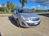Usata Opel Corsa Edition 95 CV (69 kW) 2012 Argento Berlina