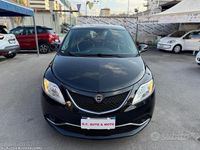 Usata Lancia Ypsilon Gold 95 CV (69 kW) 2016 Nero Utilitaria
