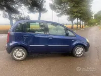 Usata Lancia Musa 101 CV (74 kW) 2008 Blu Monovolume