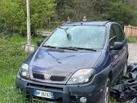 Usata Renault Scenic E-Tech 102 CV (75 kW) 2001 Blu SUV