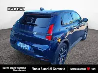 Usata Renault 5 E-Tech Urban 89 kW (122 CV) 2025 Blu Utilitaria