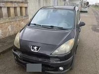Usata Peugeot 1007 70 CV (51 kW) 2006 Nero Monovolume