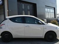 Usata Lancia Ypsilon Silver 69 CV (50 kW) 2022 Beige Utilitaria