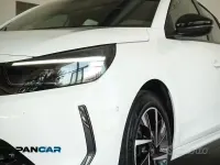 Usata Opel Corsa 101 CV (74 kW) 2025 Bianco Utilitaria