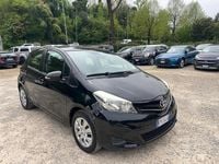 Usata Toyota Yaris 69 CV (50 kW) 2012 Nero Utilitaria