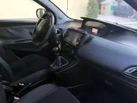 Usata Lancia Ypsilon 69 CV (50 kW) 2016 Nero Utilitaria
