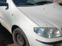 Usata Fiat Punto 75 CV (55 kW) 2009 Bianco Utilitaria