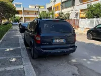 Usata Chrysler Voyager 141 CV (103 kW) 2002 Blu/azzurro Monovolume