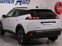 Usata Peugeot 2008 Allure 131 CV (96 kW) 2023 Bianco SUV