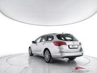 Usata Opel Astra 131 CV (96 kW) 2013 Grigio