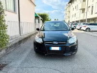 Usata Ford Focus 116 CV (85 kW) 2013 Nero Station wagon