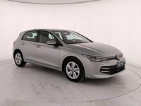Usata VW Golf VIII Life 116 CV (85 kW) 2025 Dolomite silver metallizzato Berlina