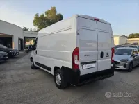 Usata Fiat Ducato 116 CV (85 kW) 2018 Bianco pastello Furgone