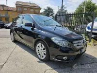 Usata Mercedes B180 109 CV (80 kW) 2013 Nero Utilitaria