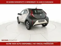 Usata Toyota Aygo X Lounge 72 CV (52 kW) 2023 Beige SUV