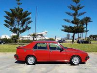 Usata Alfa Romeo 75 155 CV (114 kW) 1988 Rosso Berlina