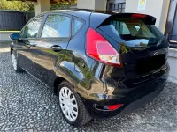Usado Ford Fiesta 75 CV (55 kW) 2015 Negro Utilitario