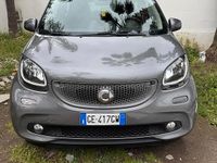 Usata Smart ForFour Passion 71 CV (52 kW) 2016 Grigio Utilitaria