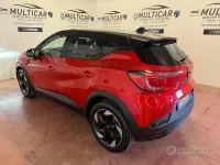 Usata Renault Captur Techno 91 CV (66 kW) 2025 Rosso SUV