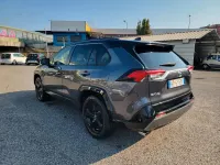 Usata Toyota RAV4 Hybrid Lounge 184 CV (135 kW) 2021 Grigio SUV