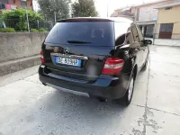 Usata Mercedes ML280 Chrome 190 CV (139 kW) 2007 Nero SUV