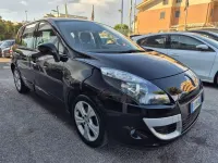 Usata Renault Scénic Dynamique 131 CV (96 kW) 2011 Marrone Monovolume