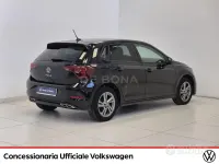Usata VW Polo R-line 95 CV (69 kW) 2023 Nero Utilitaria