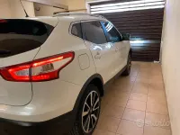 Usata Nissan Qashqai Tekna 131 CV (96 kW) 2016 Bianco SUV