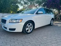 Usata Volvo V50 R-Design 115 CV (84 kW) 2010 Bianco Station wagon