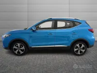 Usata MG ZS Comfort 106 CV (77 kW) 2022 Bluazzurro SUV