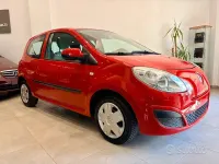 Usata Renault Twingo 75 CV (55 kW) 2012 Rosso Utilitaria