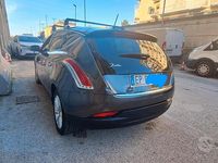 Usata Lancia Delta 120 CV (88 kW) 2013 Grigio Utilitaria