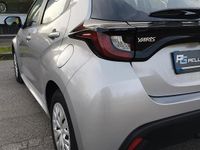 Usata Toyota Yaris Business Edition 72 CV (52 kW) 2023 Argento Utilitaria