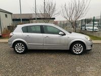 Usata Opel Astra Club 105 CV (77 kW) 2006 Grigio Berlina