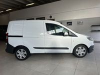 usata Ford Tourneo Courier 1.5 TDCI 95 CV ADATTA NEOPATENTATI