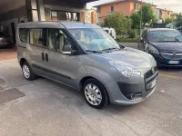 Usata Fiat Doblò Dynamic 105 CV (77 kW) 2011 Grigio argento Monovolume