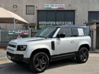 Usata Land Rover Defender SE Dynamic 200 CV (147 kW) 2022 Argento SUV