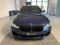 Usata BMW 530e M Sport 292 CV (214 kW) 2023 Blu Station wagon