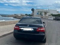Usata Mercedes E220 170 CV (125 kW) 2009 Blu Berlina