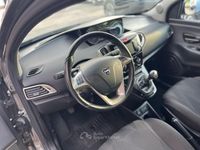 Usata Lancia Ypsilon 69 CV (50 kW) 2021 Gray Utilitaria